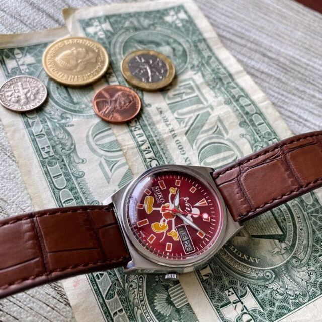 SEIKO(セイコー)の【レトロなミッキー】セイコー メンズ腕時計 レッド 自動巻き ヴィンテージ メンズの時計(腕時計(アナログ))の商品写真