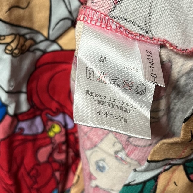 アリエル ディズニー 総柄 Tシャツ - トップス