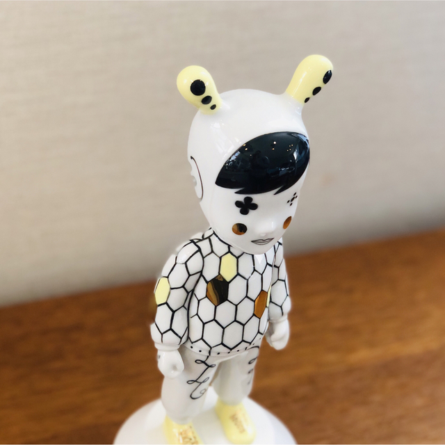 美品】リヤドロ LLADRO THE GUEST フィギュリン シリアルno付 美品】リヤドロ LLADRO THE GUEST フィギュリン シリアルno付