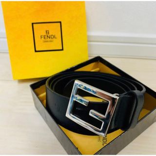 フェンディ(FENDI)の【極美品・箱付き】FENDI  FF ベルト ロゴ金具　ブラック(ベルト)