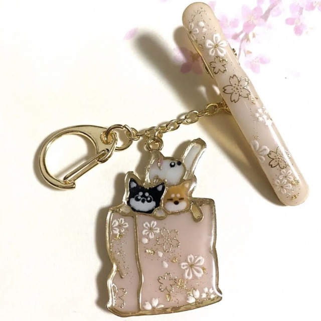 和風 和柄 桜 柴犬キークリップ バッグチャーム キーホルダー レディースのファッション小物(キーホルダー)の商品写真