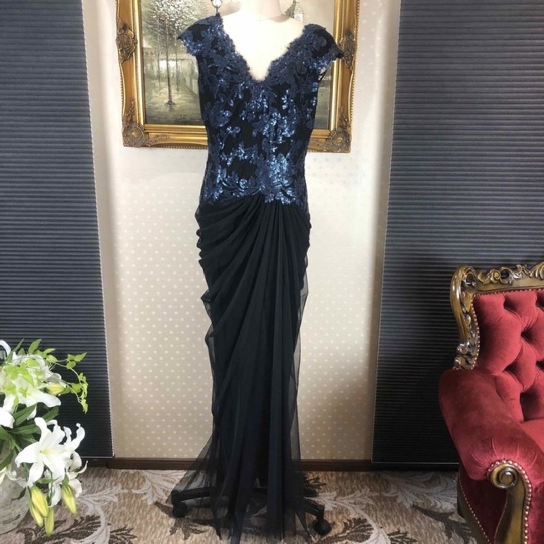 TADASHI SHOJI - 美品☆ TADASHI SHOJI ブラック サイズ6 (T44)の通販