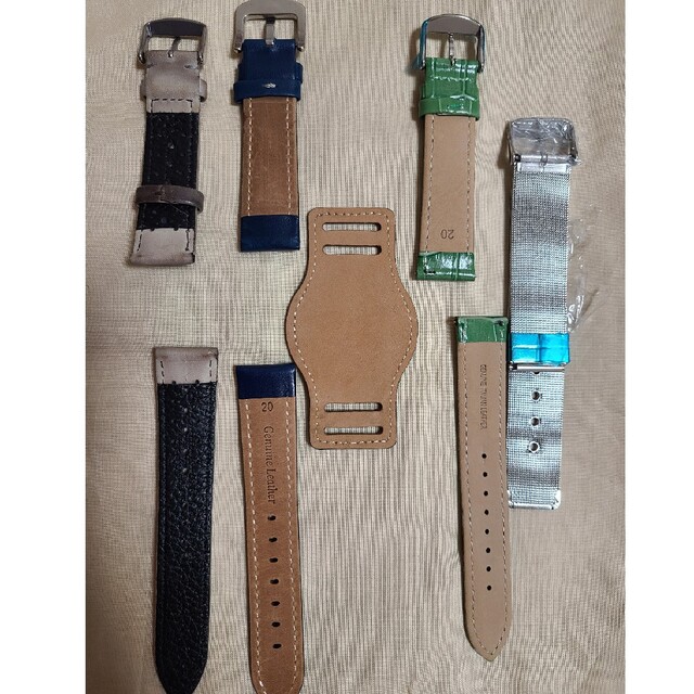 新品　未使用　腕時計ベルト　ラグ幅20㎜　４本セット メンズの時計(レザーベルト)の商品写真