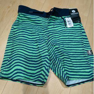 ボルコム(volcom)の新品水陸両用パンツボルコム(サーフィン)