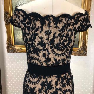 TADASHI SHOJI - 美品☆ TADASHI SHOJI ブラック サイズ8P (T38)の通販