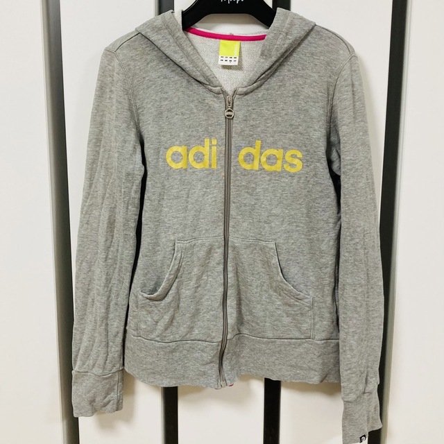 adidas(アディダス)のadidas レディースパーカー スポーツ/アウトドアのゴルフ(ウエア)の商品写真