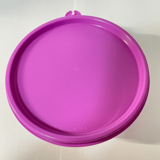 TupperwareBrands(タッパーウェア)の【新品未使用】Tupperware ハンディボール ユーティリティセット送料無料 インテリア/住まい/日用品のキッチン/食器(容器)の商品写真