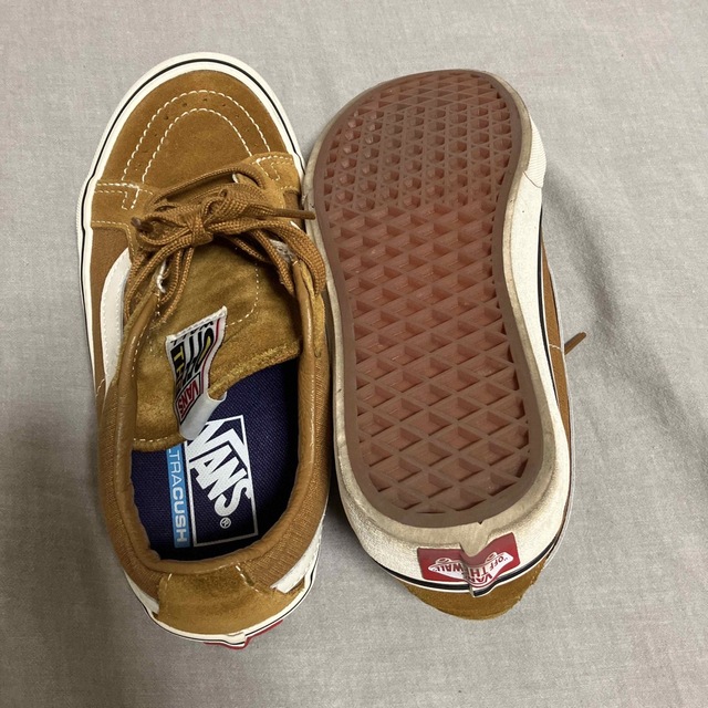 VANS(ヴァンズ)のバンズ　スニーカー　24.0センチ レディースの靴/シューズ(スニーカー)の商品写真