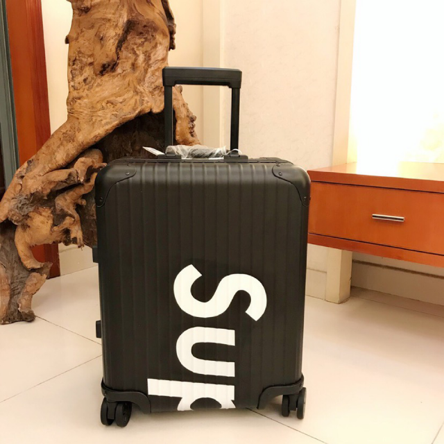 Supreme - シュプリーム　スーツケース　リモア　黒