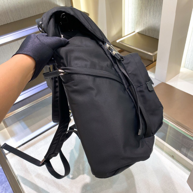 愛用 PRADA - 極美品【プラダ】大容量 ナイロン バックパック リュックサック リュック+バックパック