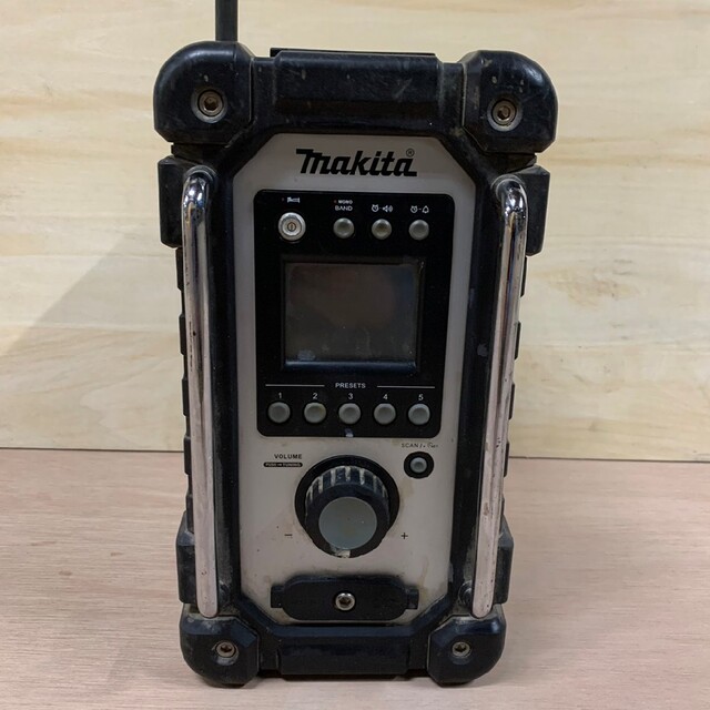 Makita(マキタ)のマキタ ラジオ MR102 スマホ/家電/カメラのオーディオ機器(ラジオ)の商品写真