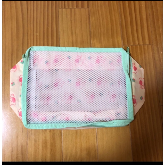 お着替えポーチ キッズ/ベビー/マタニティのおむつ/トイレ用品(ベビーおむつバッグ)の商品写真