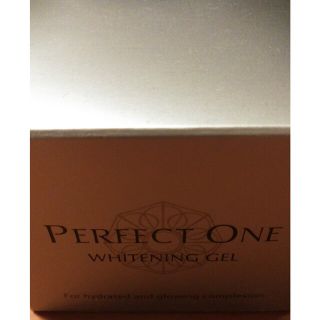 パーフェクトワン(PERFECT ONE)のパーフェクトワン 薬用ホワイトニングジェル(美容液)