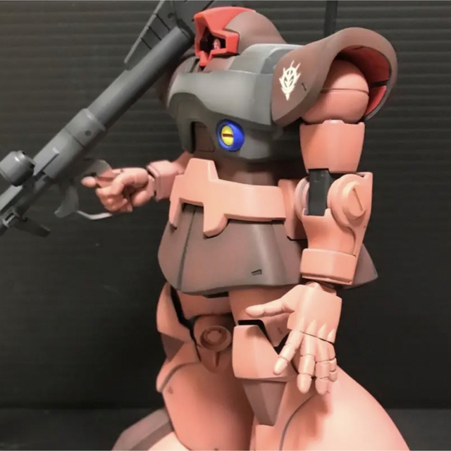 HG シャア専用ドム 完成品 プラモデル ガンプラ 4