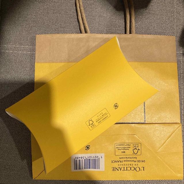 JILLSTUART(ジルスチュアート)のジルスチュアート  限定ショッパー　ロクシタン　プレゼント用 レディースのバッグ(ショップ袋)の商品写真
