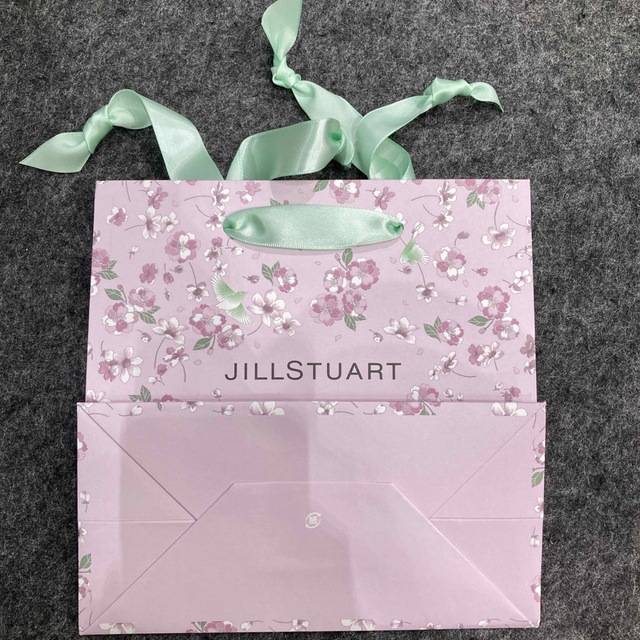 JILLSTUART(ジルスチュアート)のジルスチュアート  限定ショッパー　ロクシタン　プレゼント用 レディースのバッグ(ショップ袋)の商品写真