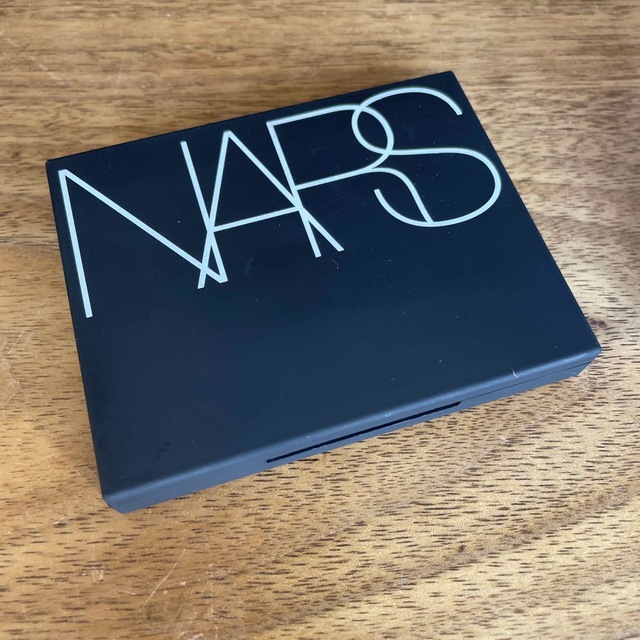 NARS(ナーズ)のナーズ　NARS クワッドアイシャドー　4色パレット　♯01801 コスメ/美容のベースメイク/化粧品(アイシャドウ)の商品写真