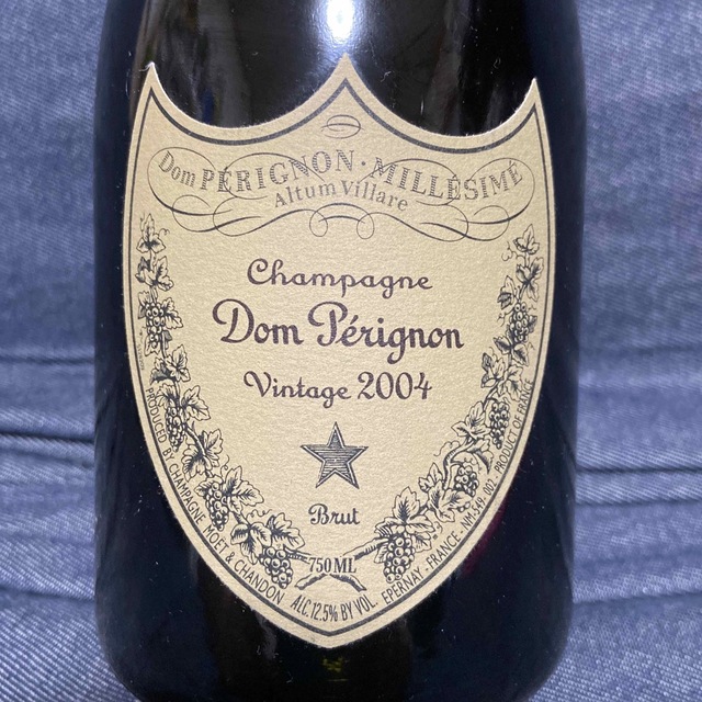 Dom Pérignon(ドンペリニヨン)のぽんちゃん様専用です！ドンペリニヨン　ヴィンテージ2004 食品/飲料/酒の酒(シャンパン/スパークリングワイン)の商品写真