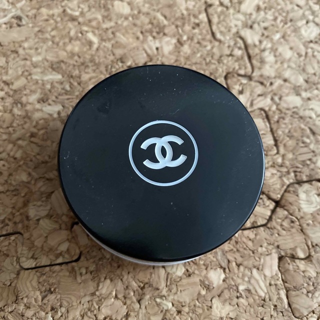 CHANEL(シャネル)のCHANEL リップバーム コスメ/美容のスキンケア/基礎化粧品(リップケア/リップクリーム)の商品写真