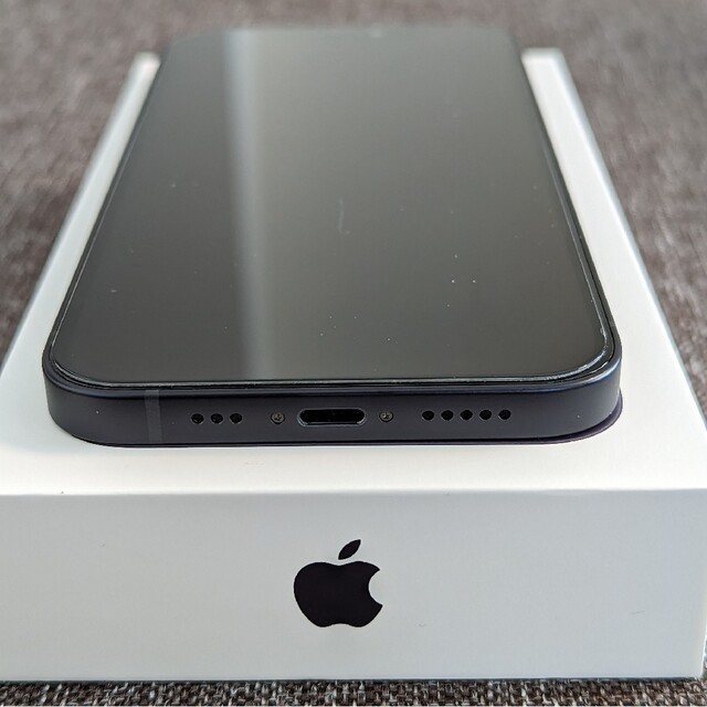 Apple iPhone12 64gb ブラック（au/SIMロック解除済）