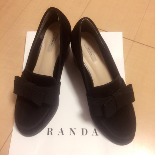 RANDA(ランダ)の【RANDA】リボンつきローファー レディースの靴/シューズ(ハイヒール/パンプス)の商品写真
