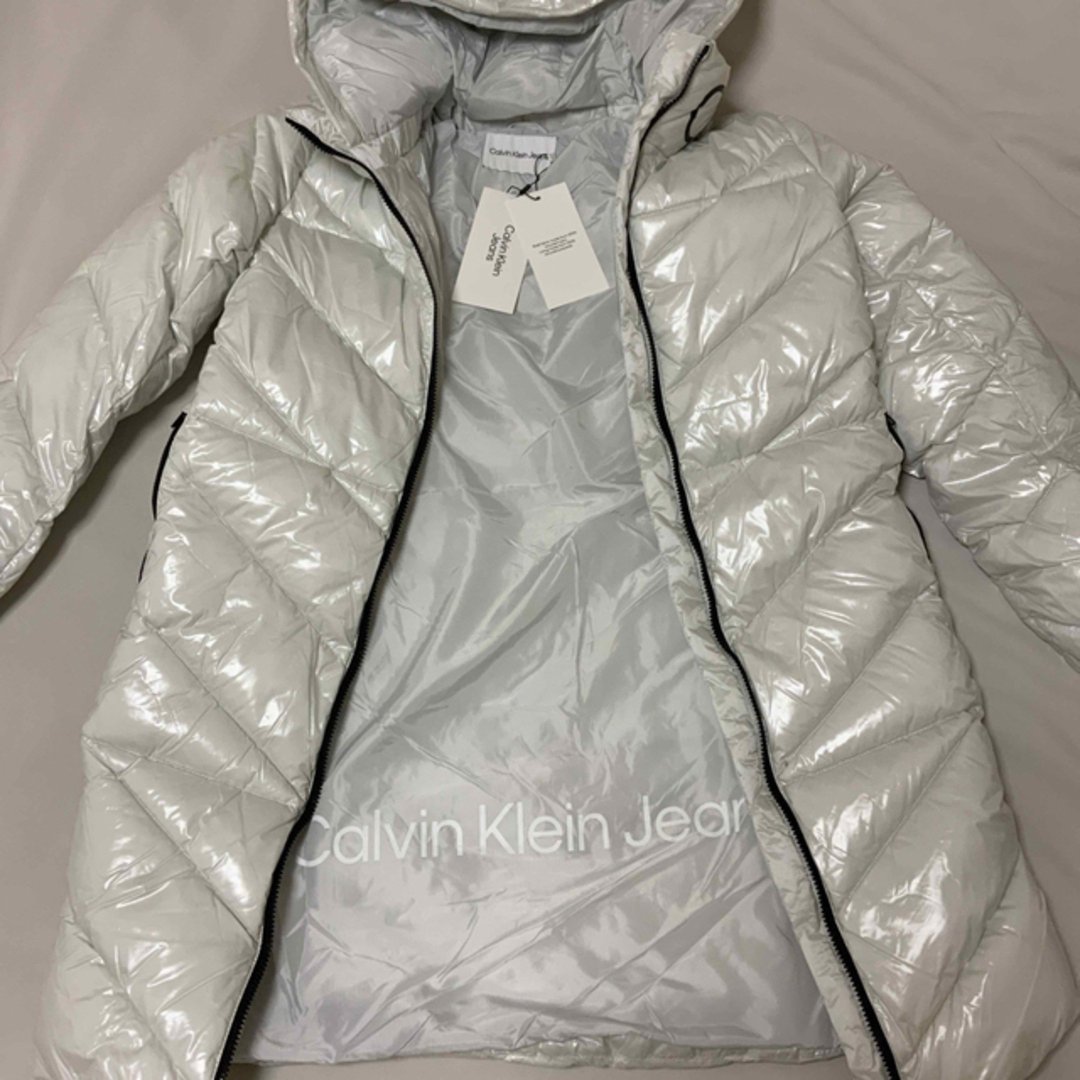 Calvin Klein(カルバンクライン)の洗練されたデザイン　Calvin Klein  ウインタージャケット　S レディースのジャケット/アウター(ダウンジャケット)の商品写真