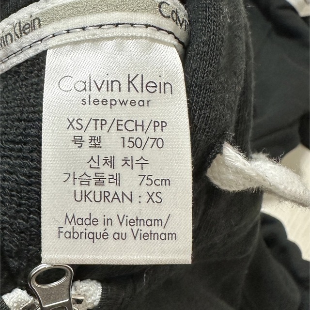 Calvin Klein(カルバンクライン)のCalvin Klein⭐️SET UP レディースのトップス(パーカー)の商品写真