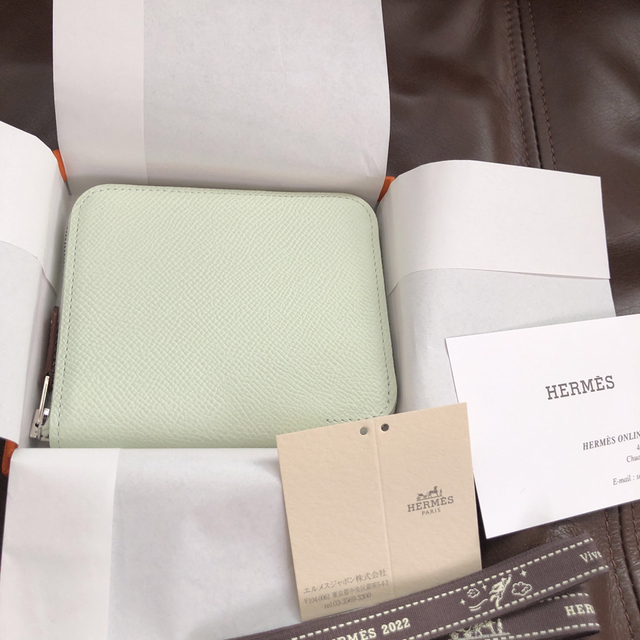 WEB限定カラー エルメス 財布《シルクイン》コンパクト ヴェールフィズ 新品未使用 HERMES