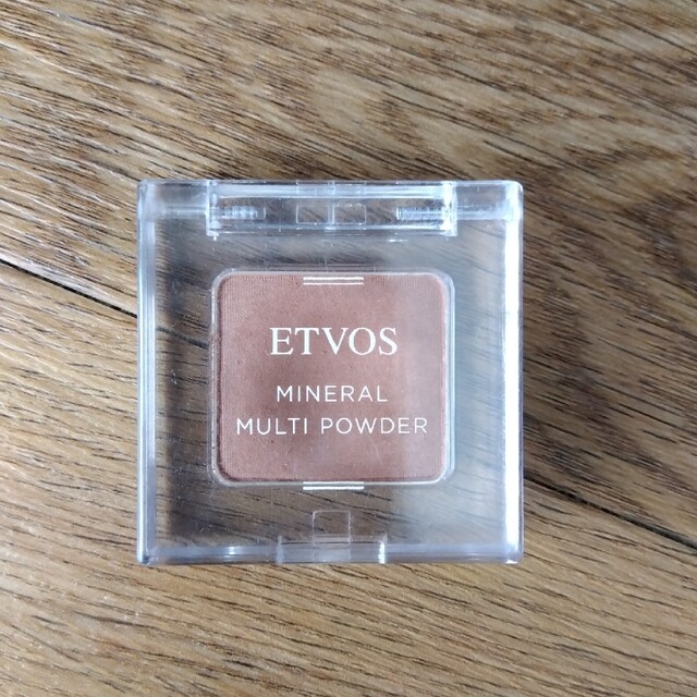 ETVOS(エトヴォス)のETVOSミネラルマルチパウダー　リネンベージュ コスメ/美容のベースメイク/化粧品(アイシャドウ)の商品写真