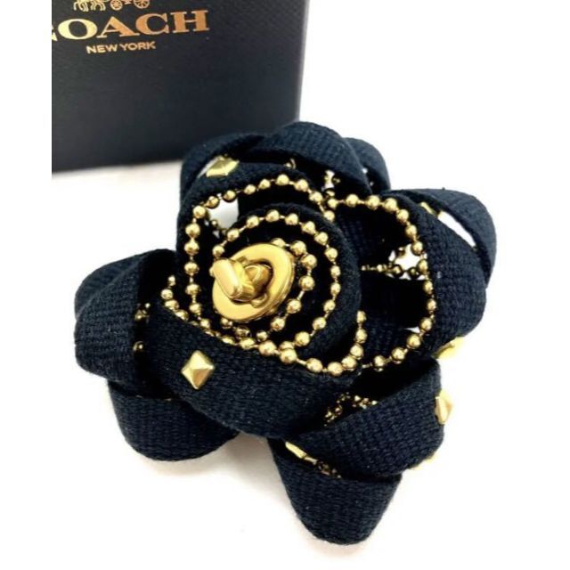 コーチ　coach 花　ブローチ　コサージュ　黒 1