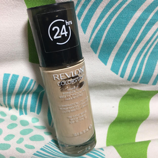 REVLON(レブロン)のあゆむぎ様専用 レブロン カラーステイメイクアップ コスメ/美容のベースメイク/化粧品(ファンデーション)の商品写真