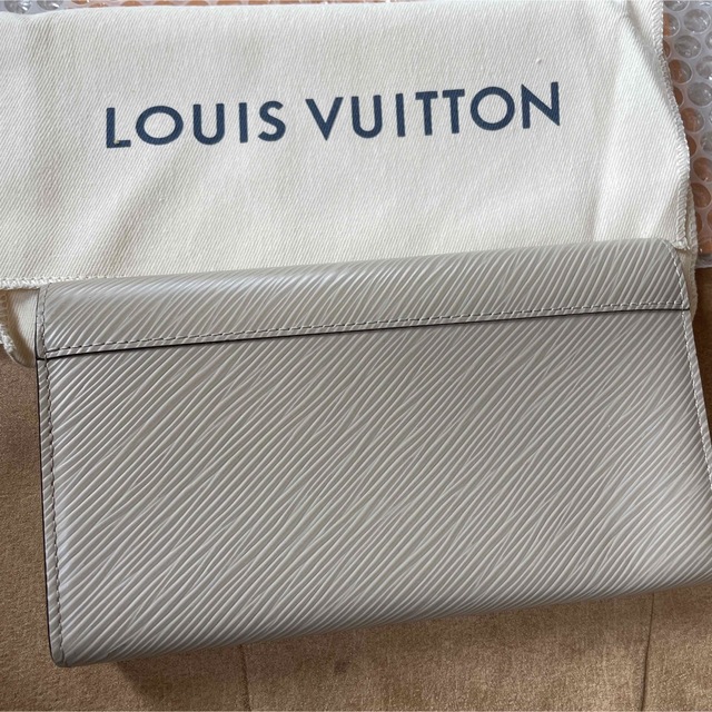 LOUIS VUITTON(ルイヴィトン)のVUITTON 長財布 レディースのファッション小物(財布)の商品写真