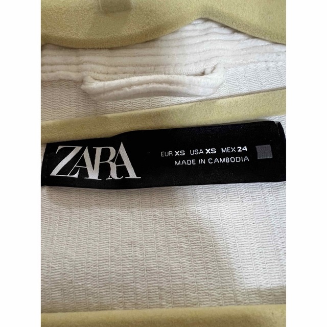 ZARA(ザラ)のzara コーデュロイジャケット レディースのジャケット/アウター(Gジャン/デニムジャケット)の商品写真