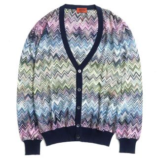 ミッソーニ(MISSONI)の美品△MISSONI ミッソーニ シェブロンストライプ柄 ロゴボタン 長袖 ニットカーディガン ネイビー×マルチカラー 50 イタリア製 メンズ(カーディガン)