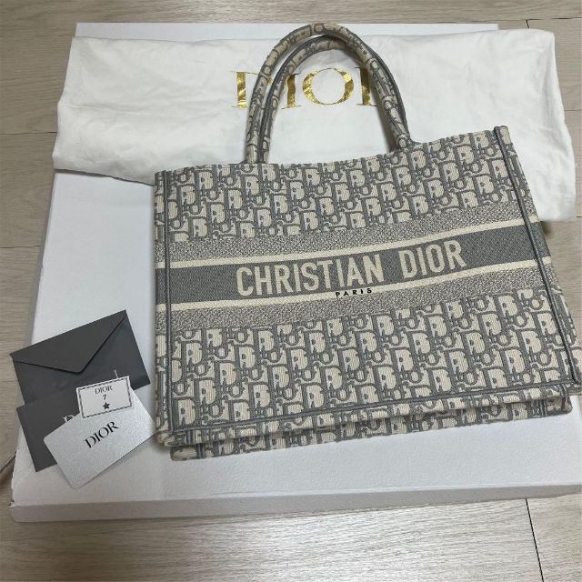 生まれのブランドで Christian Dior DIORディオール トートバック