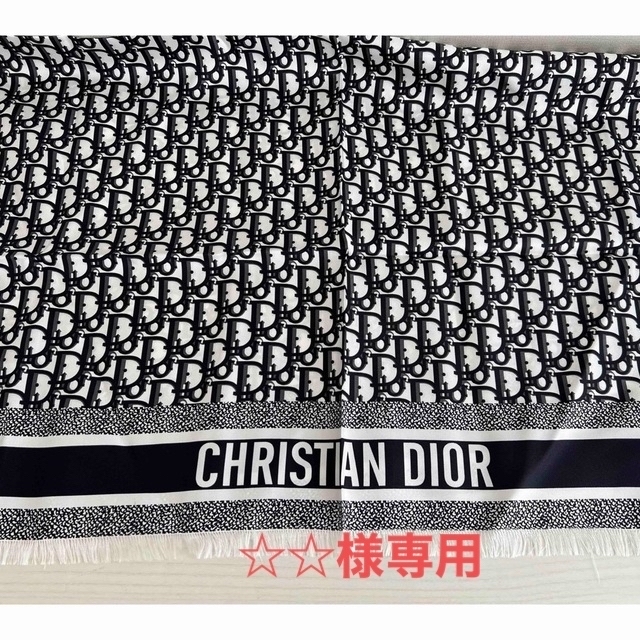 Christian Dior(クリスチャンディオール)の☆☆☆様専用　レディース　Dior　スカーフ レディースのファッション小物(バンダナ/スカーフ)の商品写真