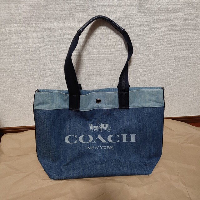 COACH(コーチ)のCOACH　デニムトートバッグ メンズのバッグ(トートバッグ)の商品写真