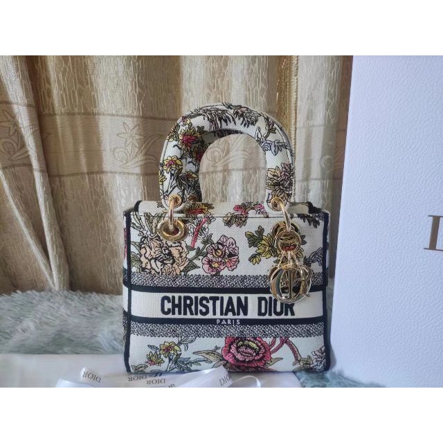 オンライン限定商品】 Christian Dior ミディアムバッグ レディーディオール D-LITE LADY ハンドバッグ 