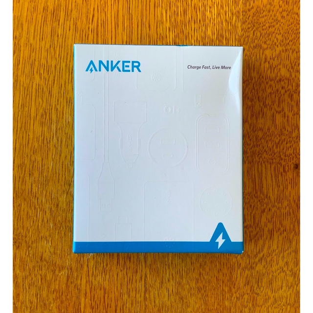 Anker(アンカー)のAnker 3.5mm プレミアムオーディオケーブル (1.2m)  スマホ/家電/カメラのオーディオ機器(ヘッドフォン/イヤフォン)の商品写真