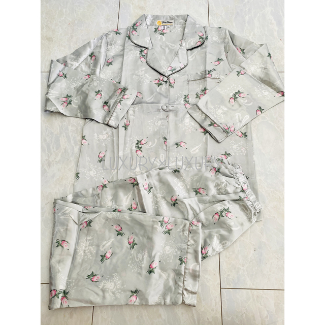 新品♡シルク♡絹100%パジャマ　M