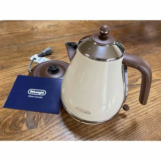 デロンギ(DeLonghi)のデロンギ　電気ケトル　ベージュ(電気ケトル)