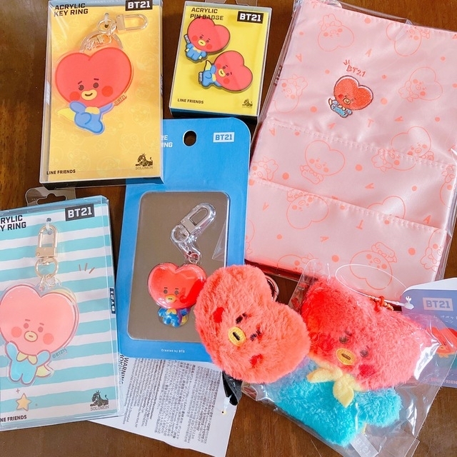 BTS BT21 tinytan ベビー TATA テテ テヒョン V セット エンタメ/ホビーのタレントグッズ(アイドルグッズ)の商品写真