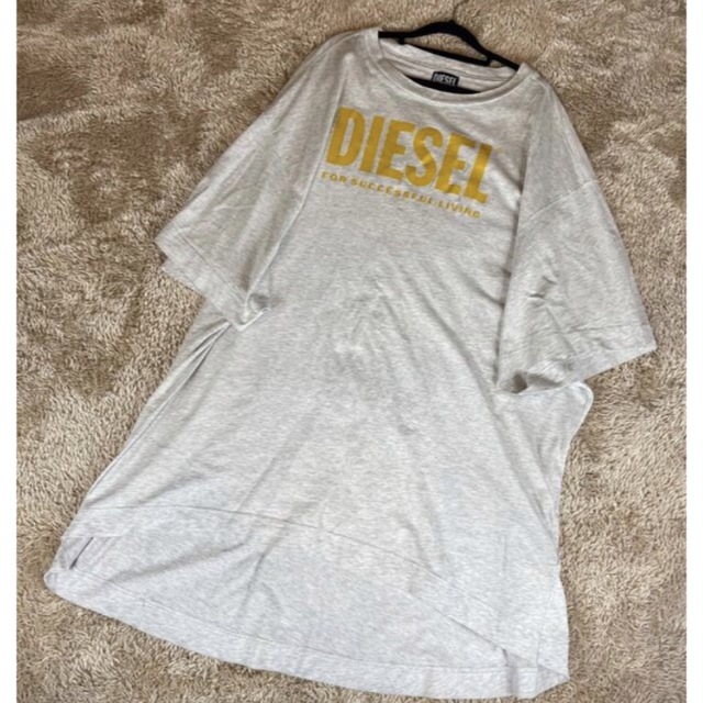 DIESEL(ディーゼル)の【新作】DIESEL 21FW 21AW Tシャツ ワンピース ロゴプリント レディースのトップス(Tシャツ(半袖/袖なし))の商品写真