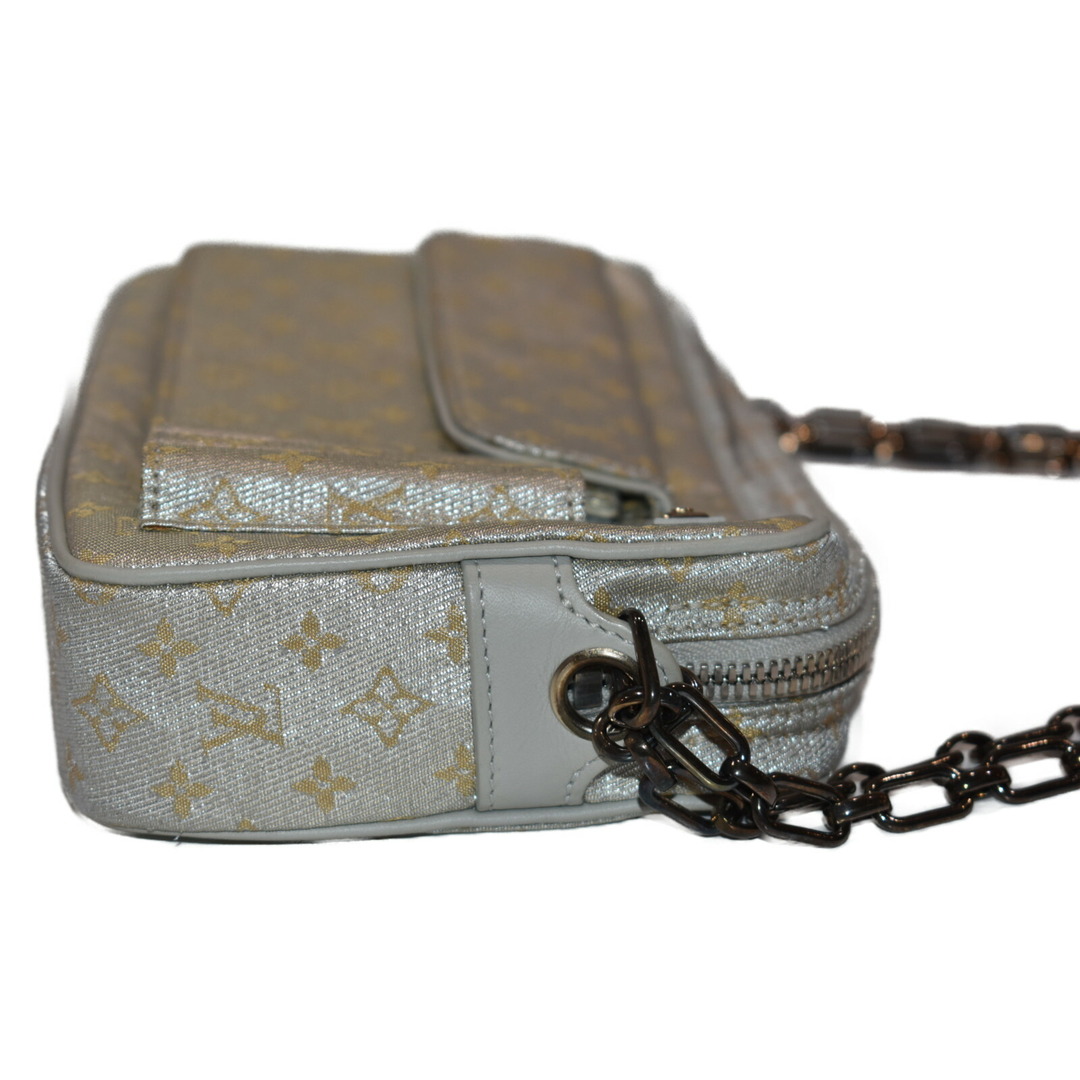 LOUIS VUITTON(ルイヴィトン)の【おしゃれ☆中古品】 LOUISVUITTON マッケンナ M92362 シルバー系 キャンバス ハンドバッグ　チェーンバッグ　小さいバッグ　LV　おしゃれ　レディース 【中古】松山久万ノ台店 レディースのバッグ(ハンドバッグ)の商品写真