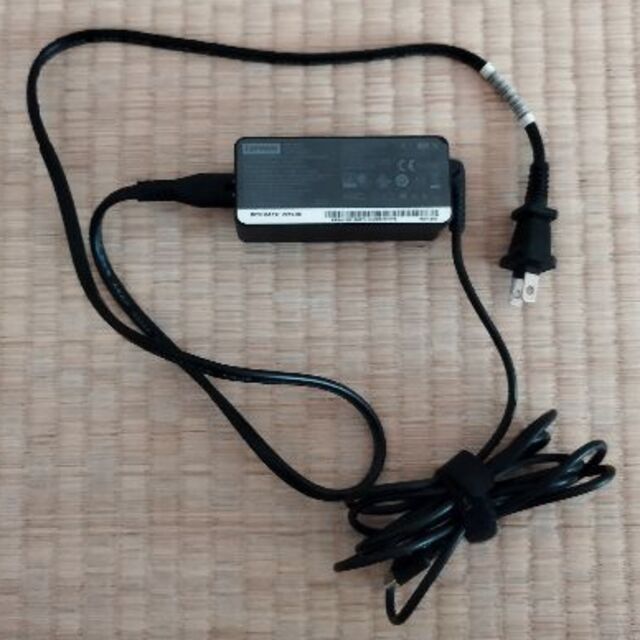 Lenovo純正 ThinkPad用 45W USB-C ACアダプター 電源 スマホ/家電/カメラのPC/タブレット(PC周辺機器)の商品写真