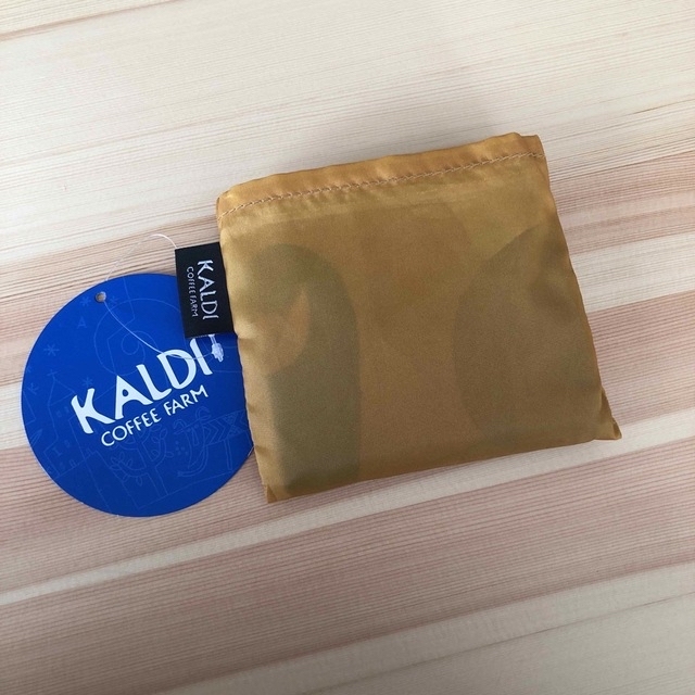 KALDI(カルディ)の【tokachi様専用】 KALDI ノベルティ　エコバッグ　カルディ伝説 エンタメ/ホビーのコレクション(ノベルティグッズ)の商品写真