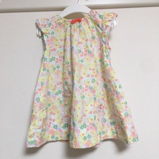 プチバトー(PETIT BATEAU)のプチバトー 女の子 花柄 フレアワンピース 80(ワンピース)