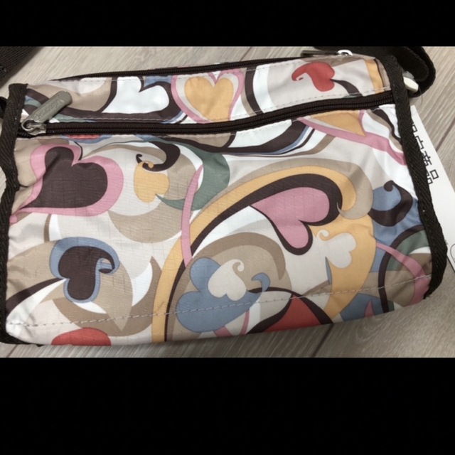 LeSportsac(レスポートサック)の♡レスポ♡ハワイ限定♡ハート柄♡新品タグ♡込み レディースのバッグ(リュック/バックパック)の商品写真