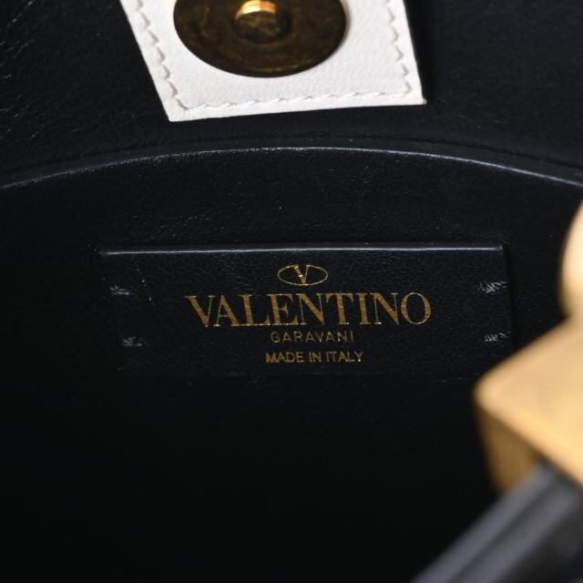 VALENTINO ヴァレンティノ　メダル金具　2way ハンドショルダーバッグ