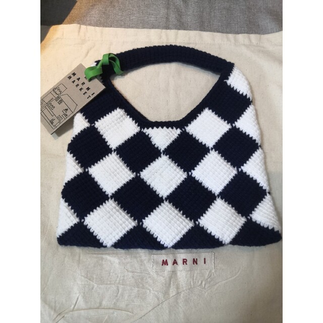Marni - 【激レア】マルニ フラワーマーケット ♬人気品 スモール